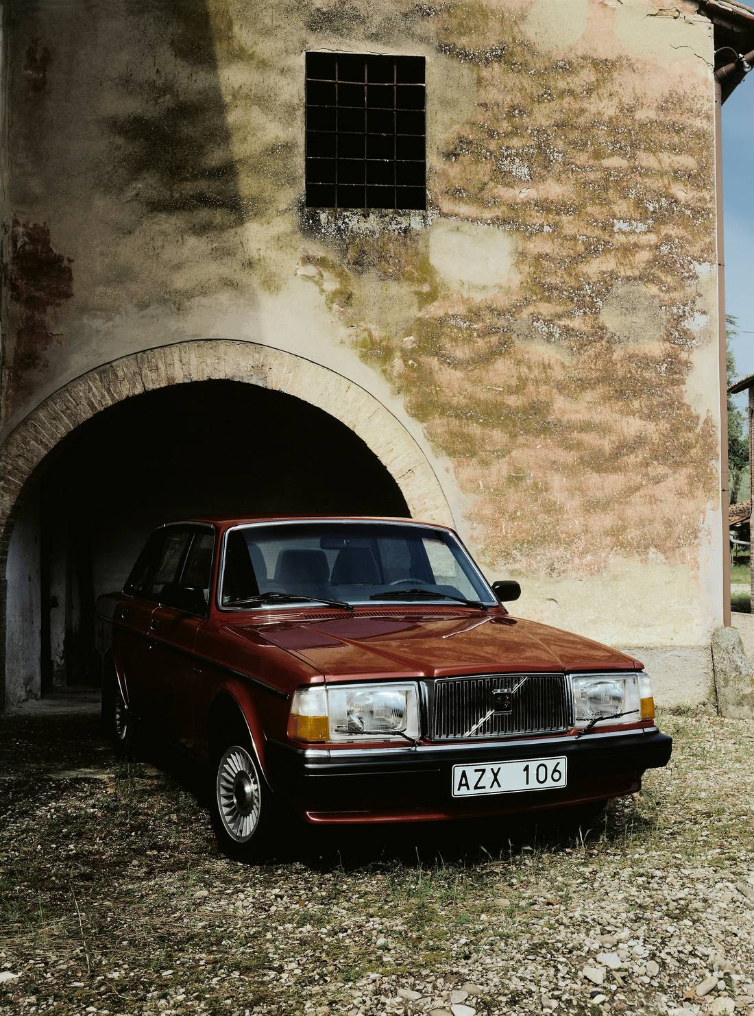 6122_Volvo_264_GLE