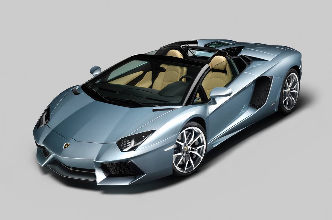 lamborghini_aventador_lp_700-4_roadster.jpeg