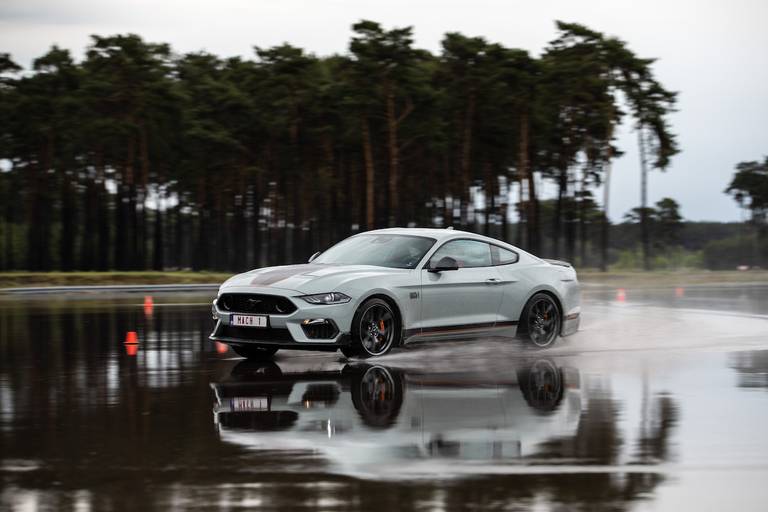 AS24 Ford Mustang Mach 1 2021 driftend voor