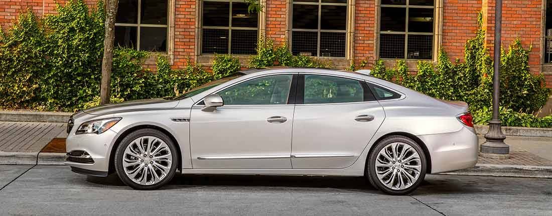 buick-lacrosse-side