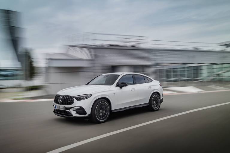 Mercedes-AMG GLC Coupé (2023) dynamic, front view