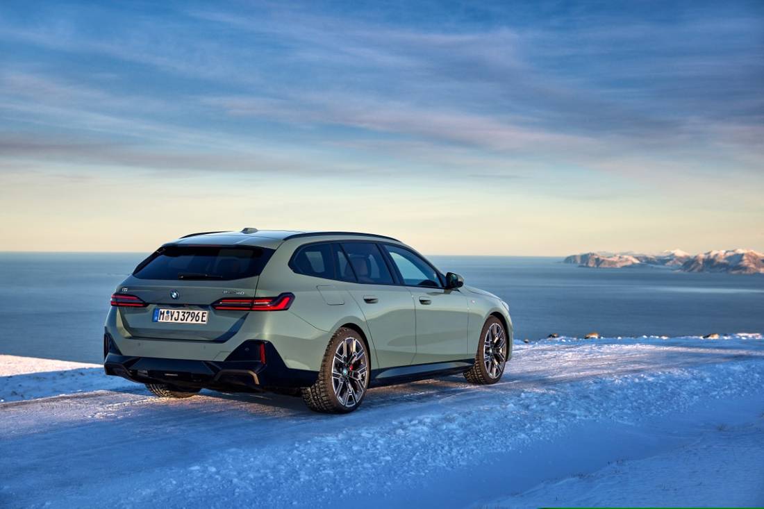 P90537262_highRes_the-new-bmw-i5-edriv