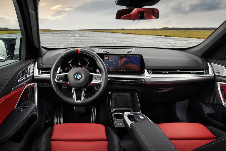 BMW X1 M35i xDrive (2023) interior