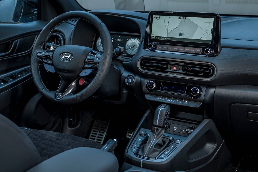 2022 HYUNDAI KONA N interior