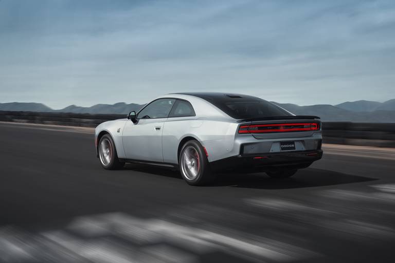 Dodge-Charger-2024 02