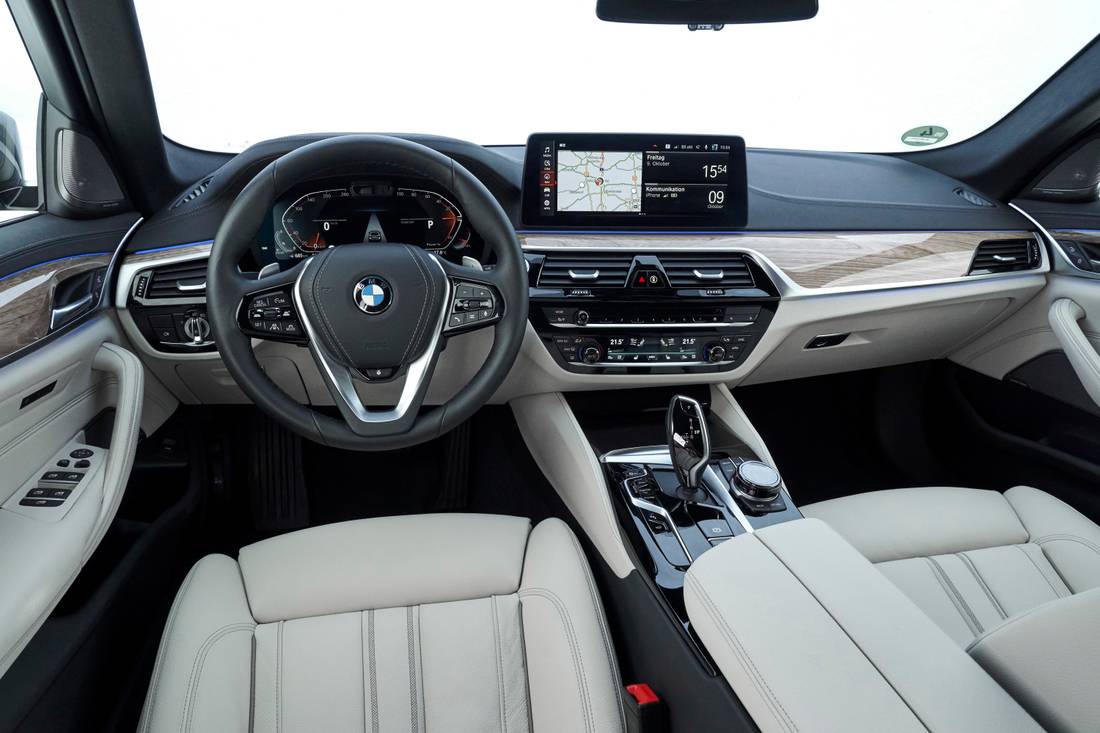 P90404054_highRes_the-new-bmw-530d-xdr.jpg