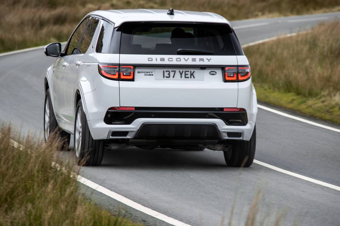 LR_DS_20MY_PHEV_On-Road_211020_01