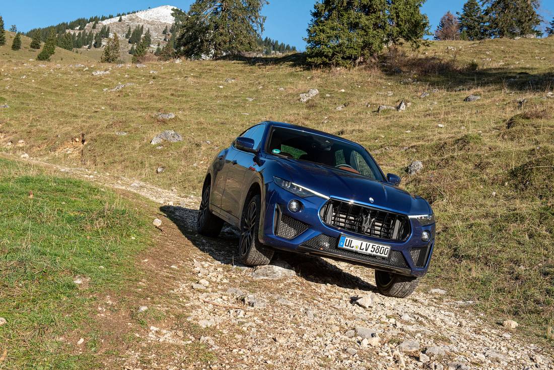 Maserati-Levante-Trofeo-V8-Offroad