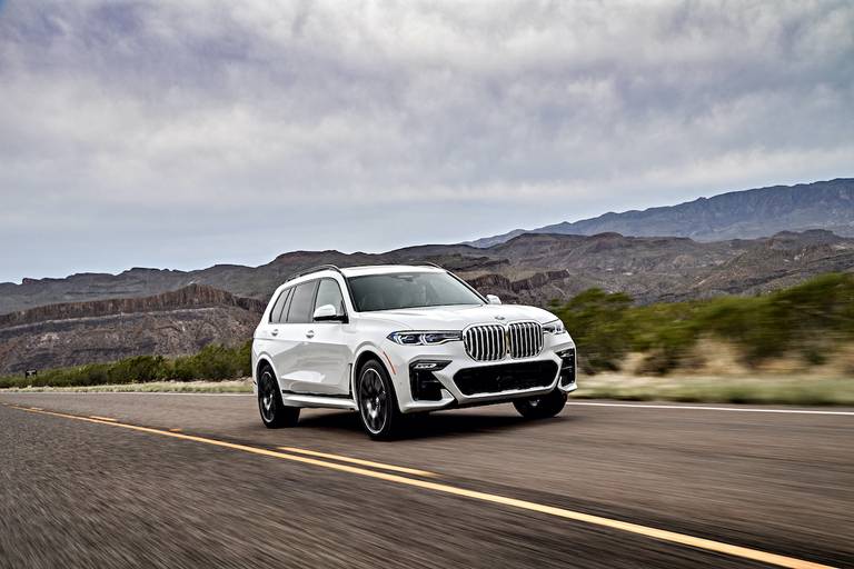 Review BMW X7 M50i