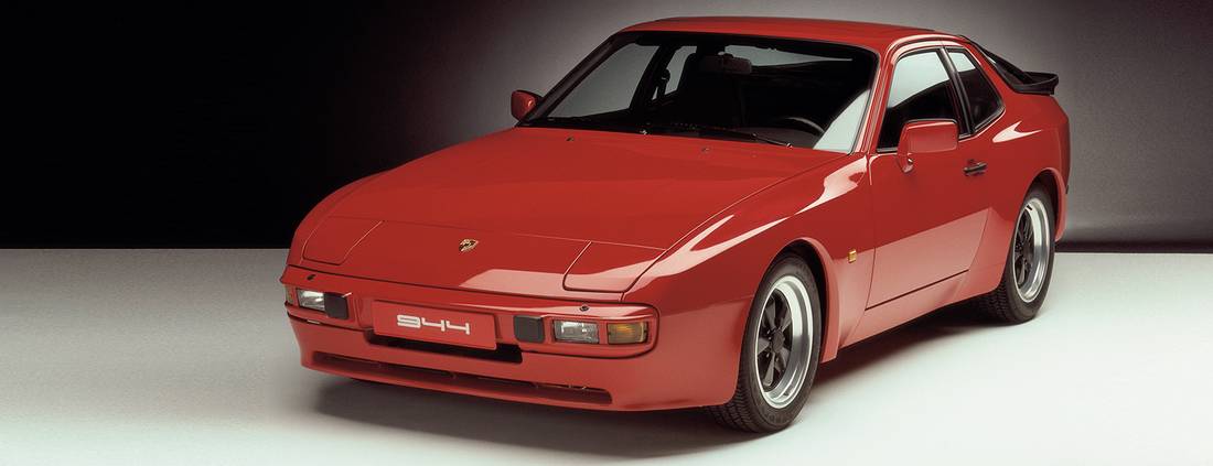944 2