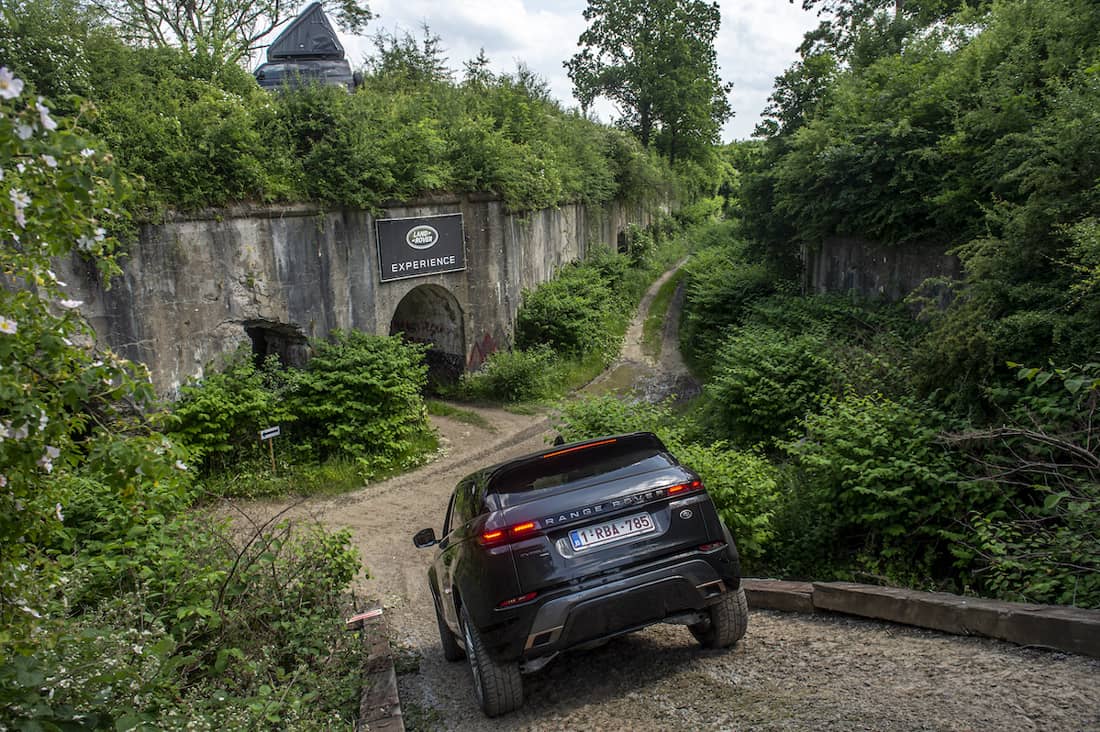 AS24 Land Rover Experience Evoque downhill