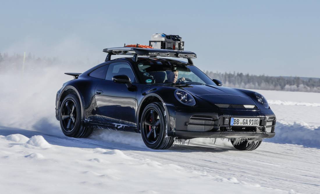 porsche-911-dakar-side