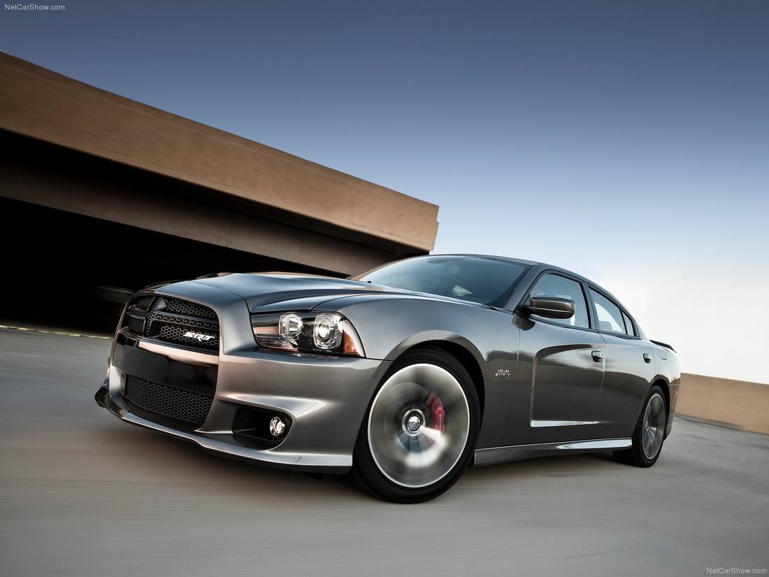 Dodge-Charger_SRT8-2012-1600-01.jpg