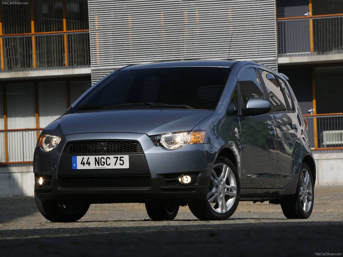 Mitsubishi-Colt-2009-1600-01