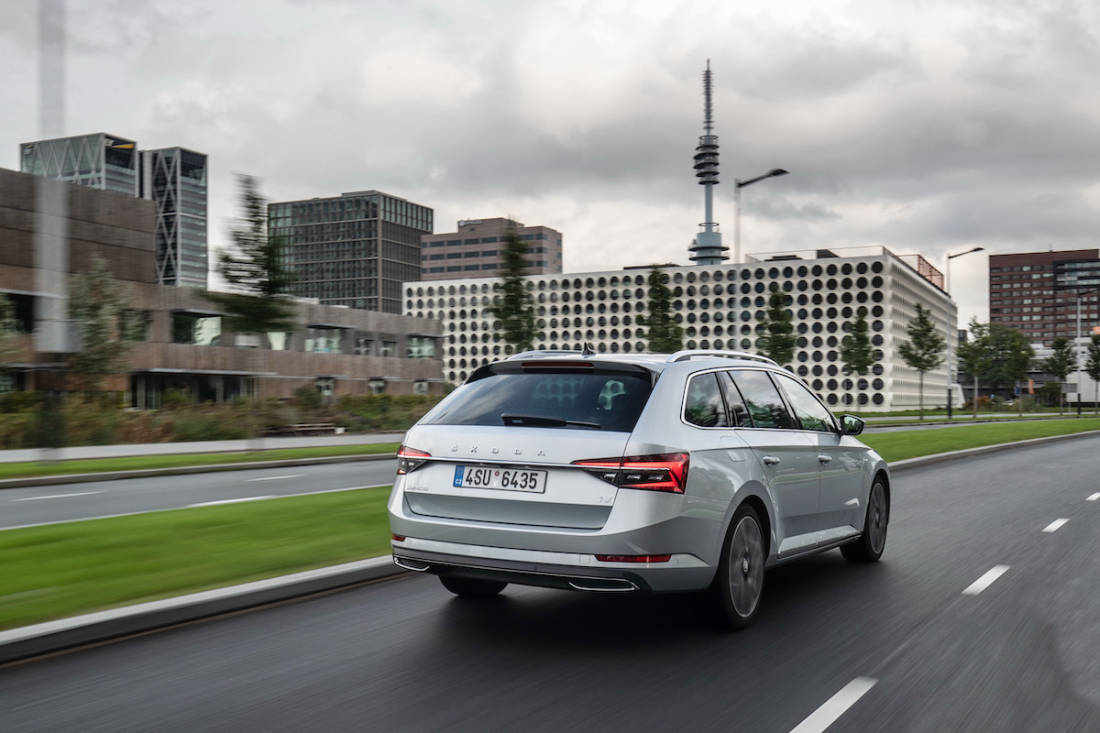10 hybrides rechargeables avec la plus grande autonomie électrique ...