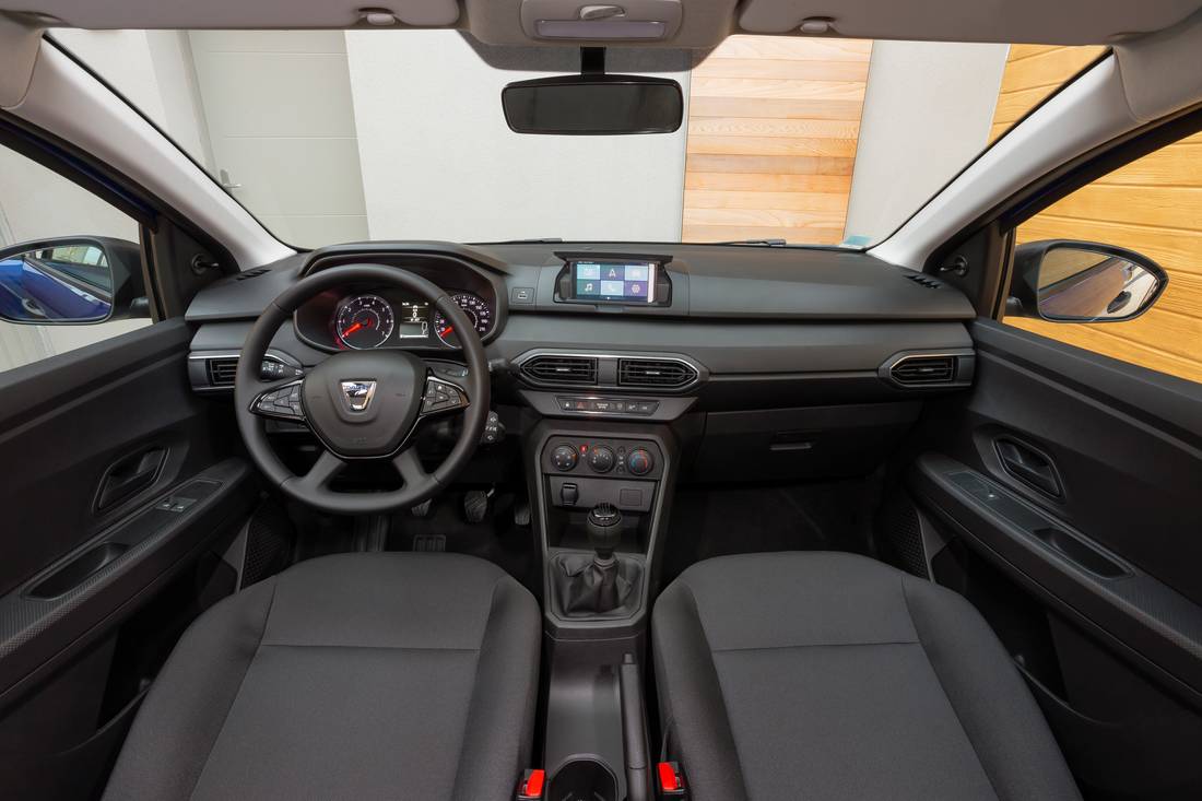 2020_-_New_Dacia_SANDERO_tests_drive (2)