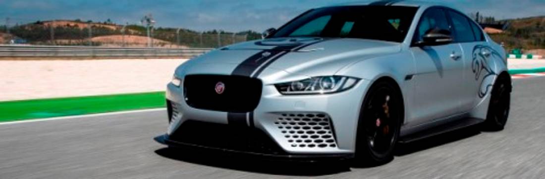 Test: Jaguar XE SV Project 8 – Over katten en handschoenen