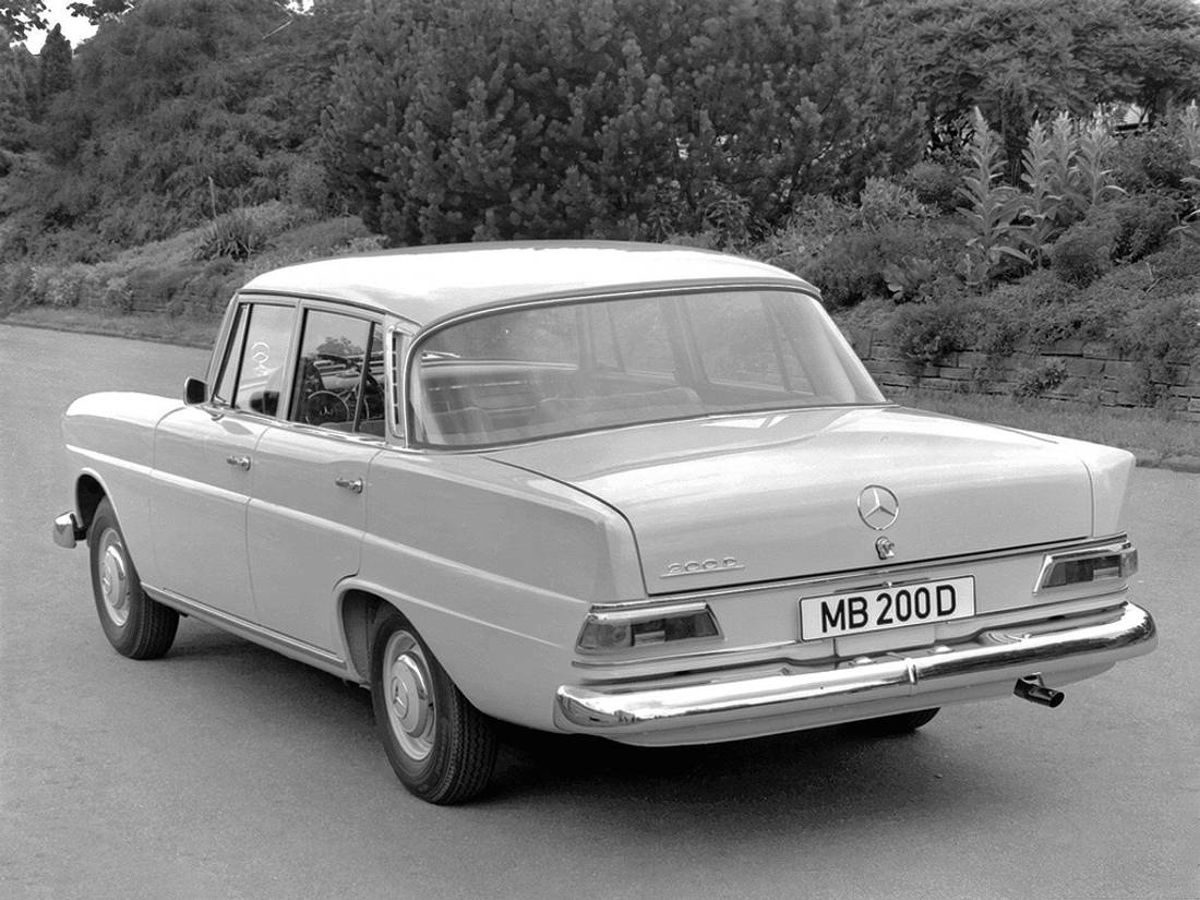 Mercedes-Benz 200 AS24 1.jpeg