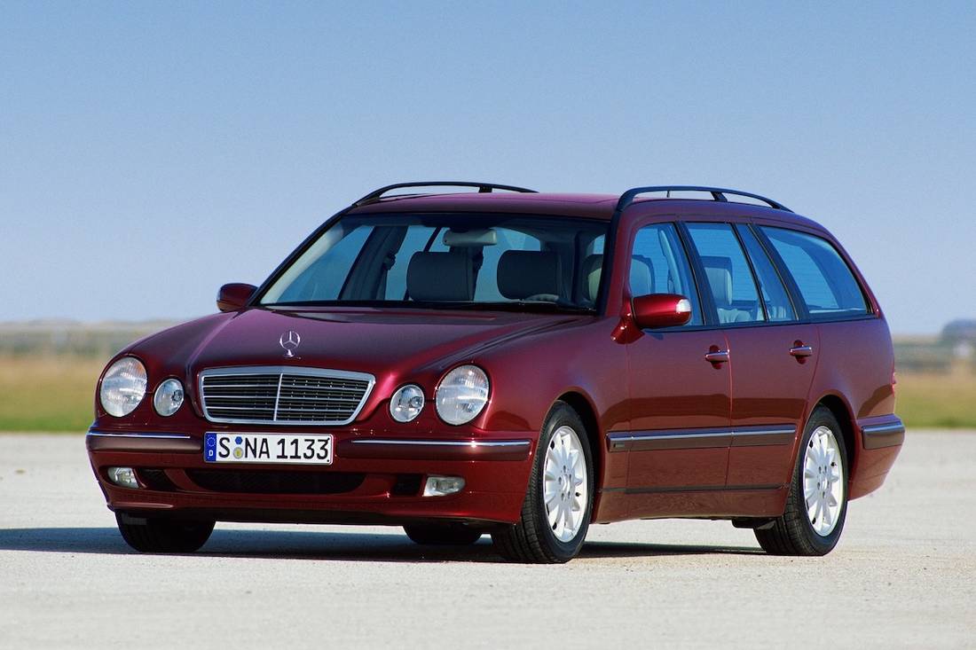 Mercedes E 200 Autoscout 3.jpeg