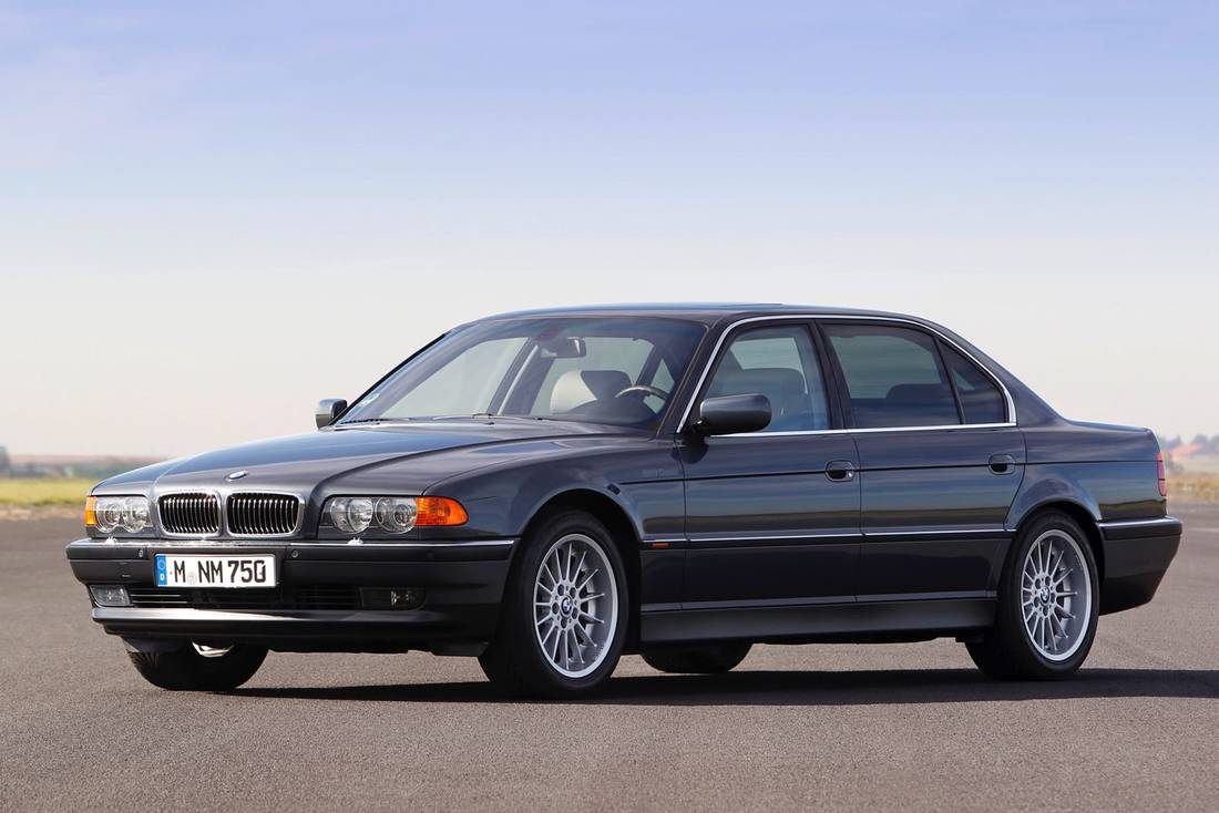 BMW 750
