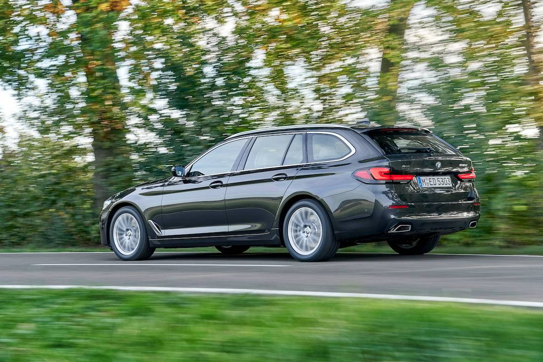 AS24-modelpagina-bmw-5-touring_02