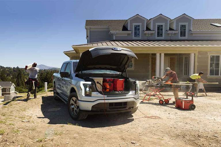 Ford F-150 Lightning 2021 statisch voor