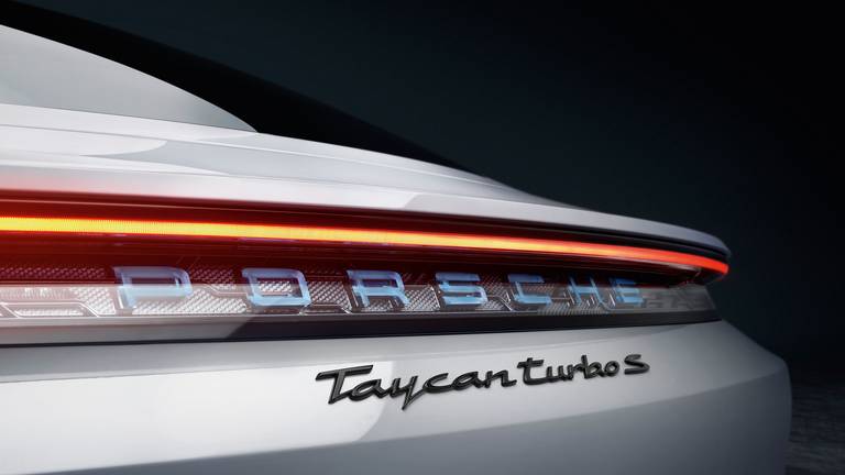 high taycan turbo s 2019 porsche ag(5)