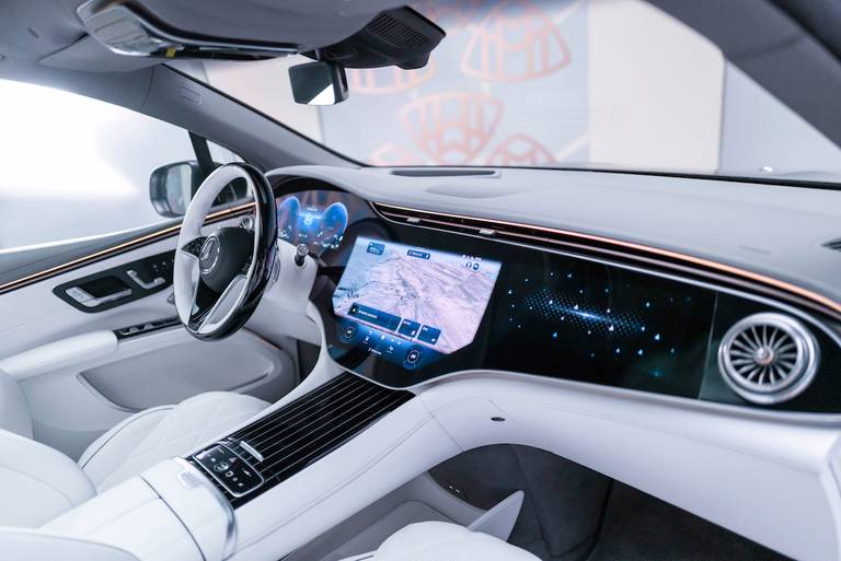 Mercedes-Maybach EQS SUV (2023) dashboard