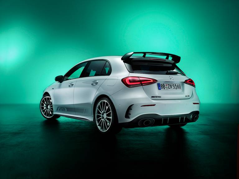 Mercedes-AMG A 35 "Edition 55" (2022) statisch, achteraanzicht