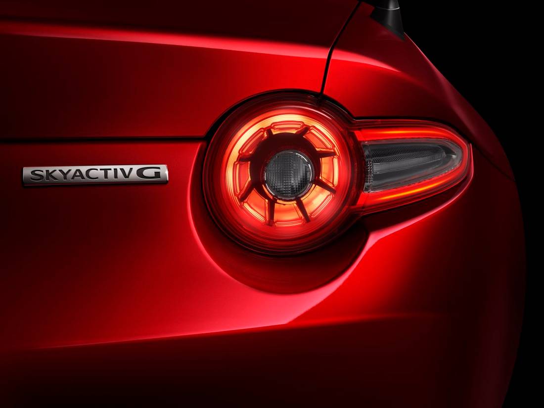 2024_mazda_mx-5_global_det_-5.jpg