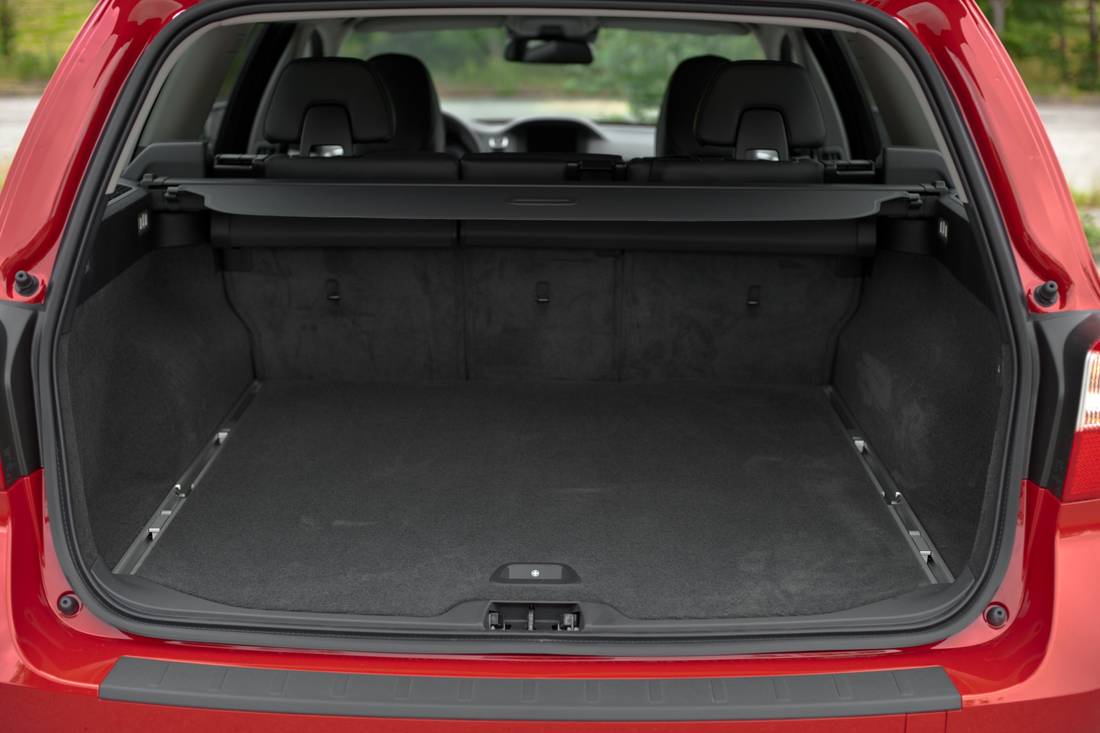 39611_Volvo_V70