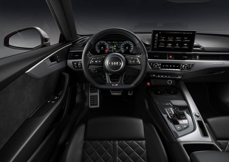 Audi S5 TDI interior