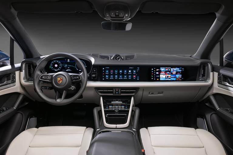 Porsche Cayenne (2023) interior