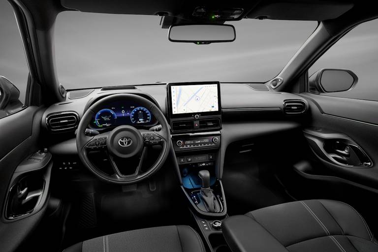 toyota yaris cross hybrid premiere edition 71