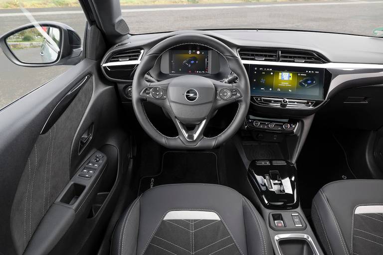 Opel Corsa Electric (2023) dashboard
