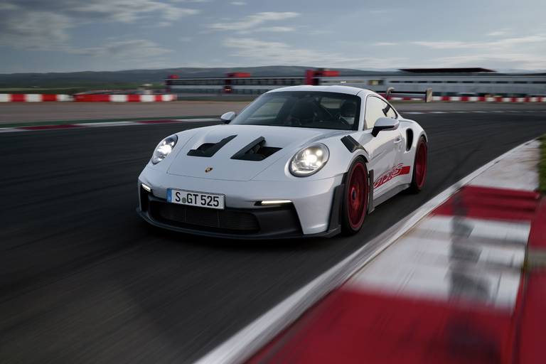Porsche 911 GT3 RS (2022) rijdend, vooraanzicht