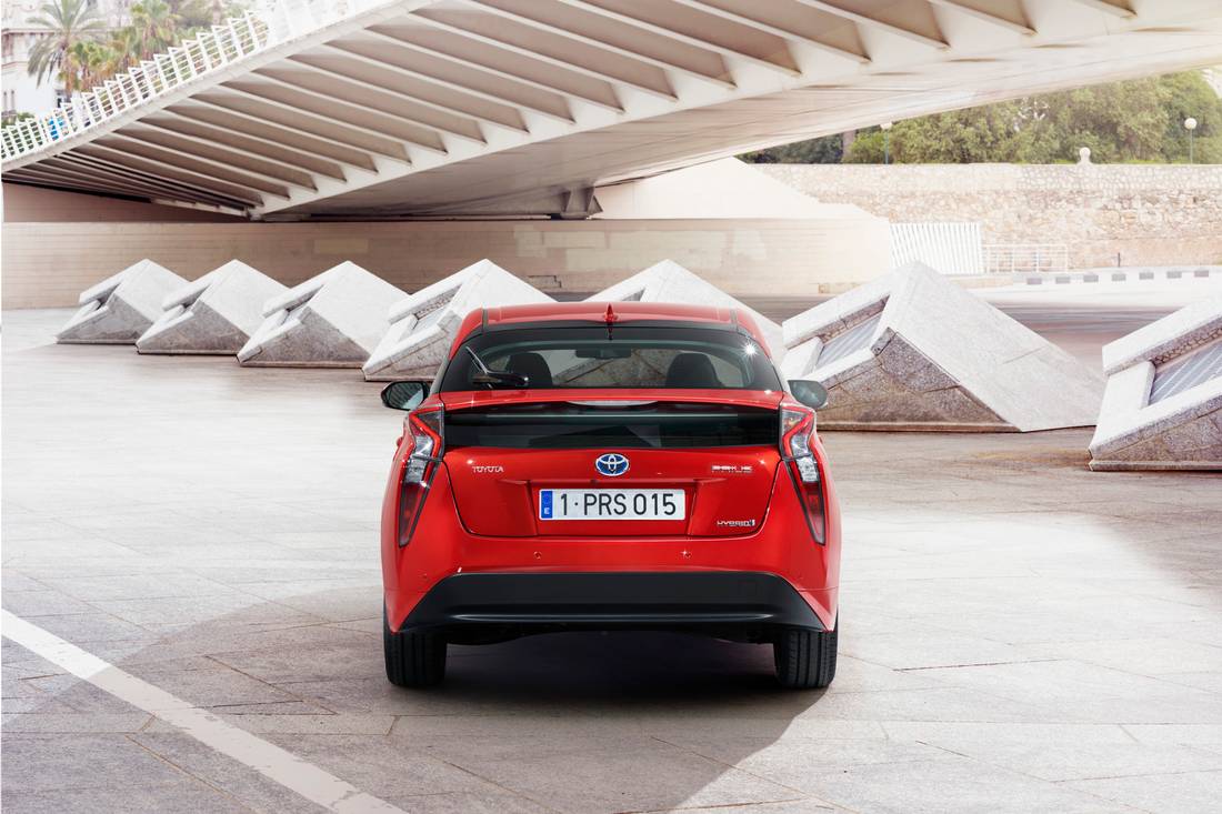 toyota-prius-ext-03