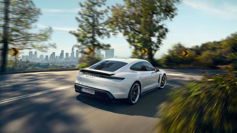 high taycan turbo s 2019 porsche ag(3)