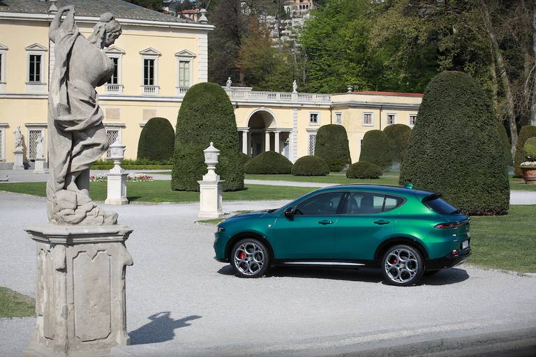 Alfa Romeo Tonale (2022) statisch, achteraanzicht