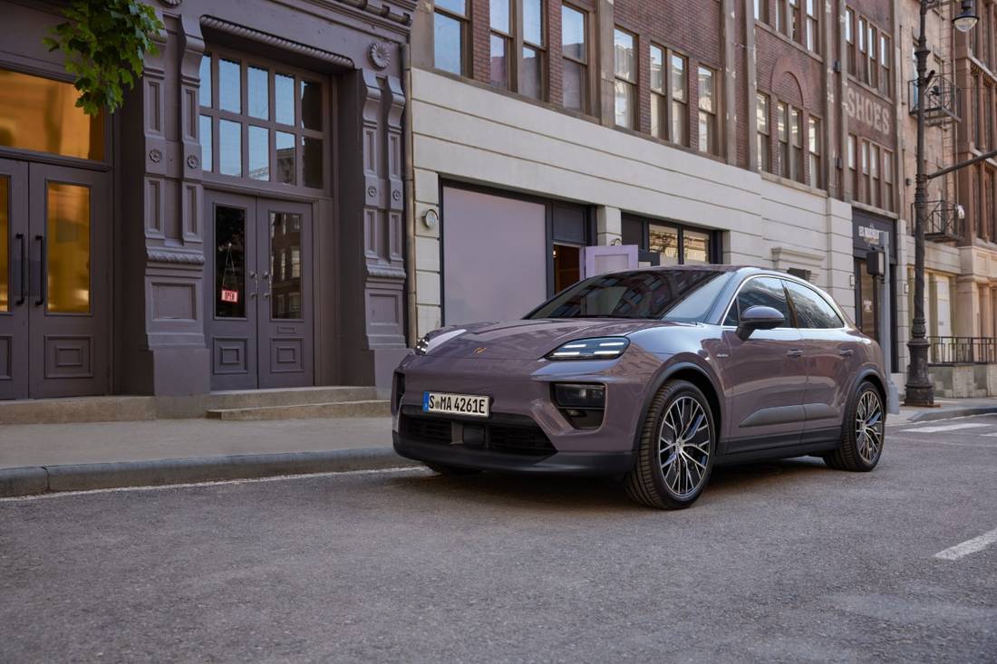 Macan Electric 4 front