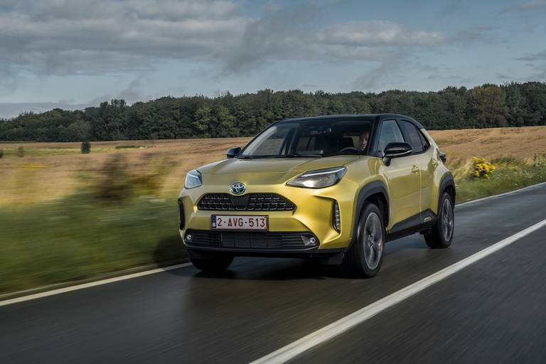 AS24 Toyota Yaris Cross 2021 rijdend voor