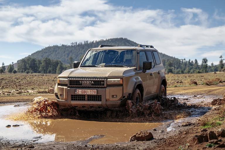 BEBE20250626 Toyota Land Cruiser 02