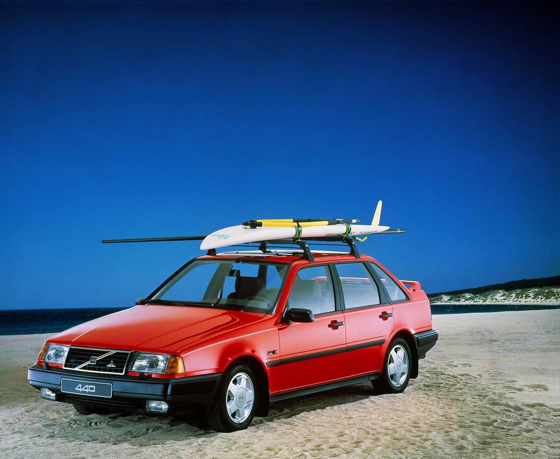 volvo_440_glt_2