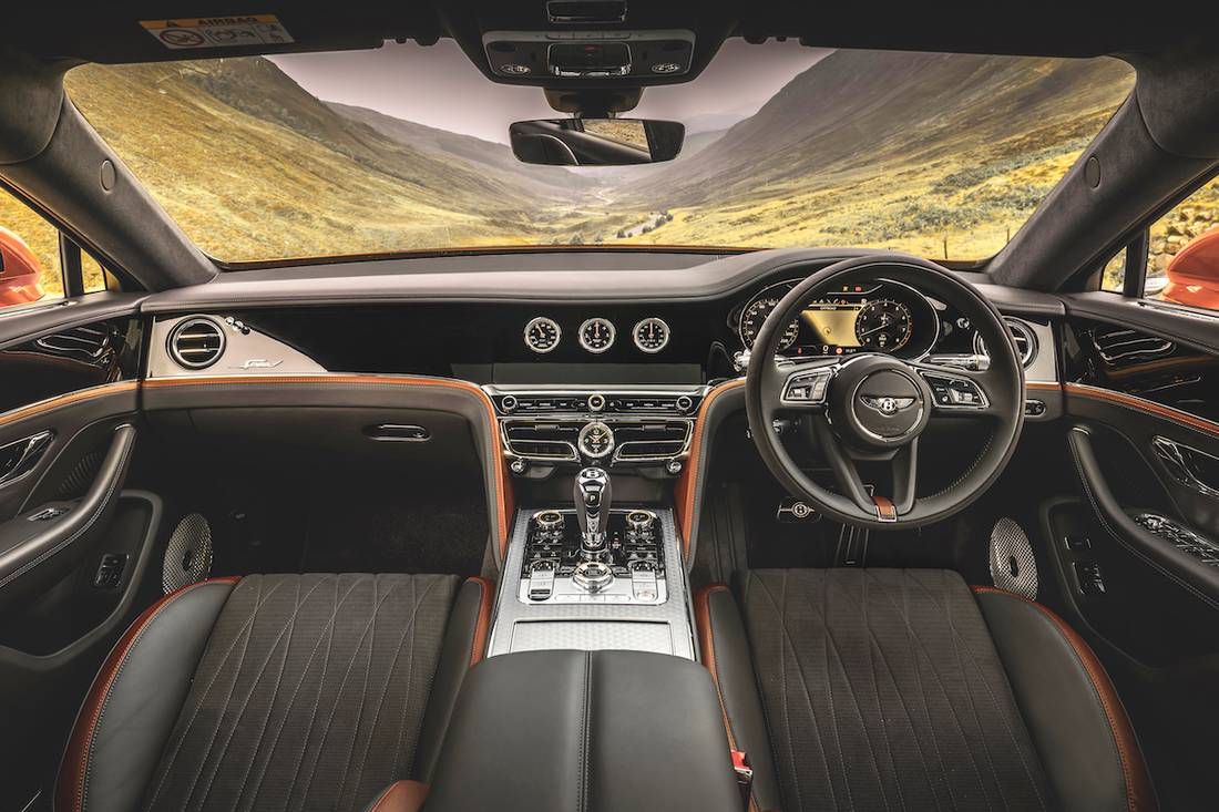 Interior of the Bentley Flying Spur (2022).
