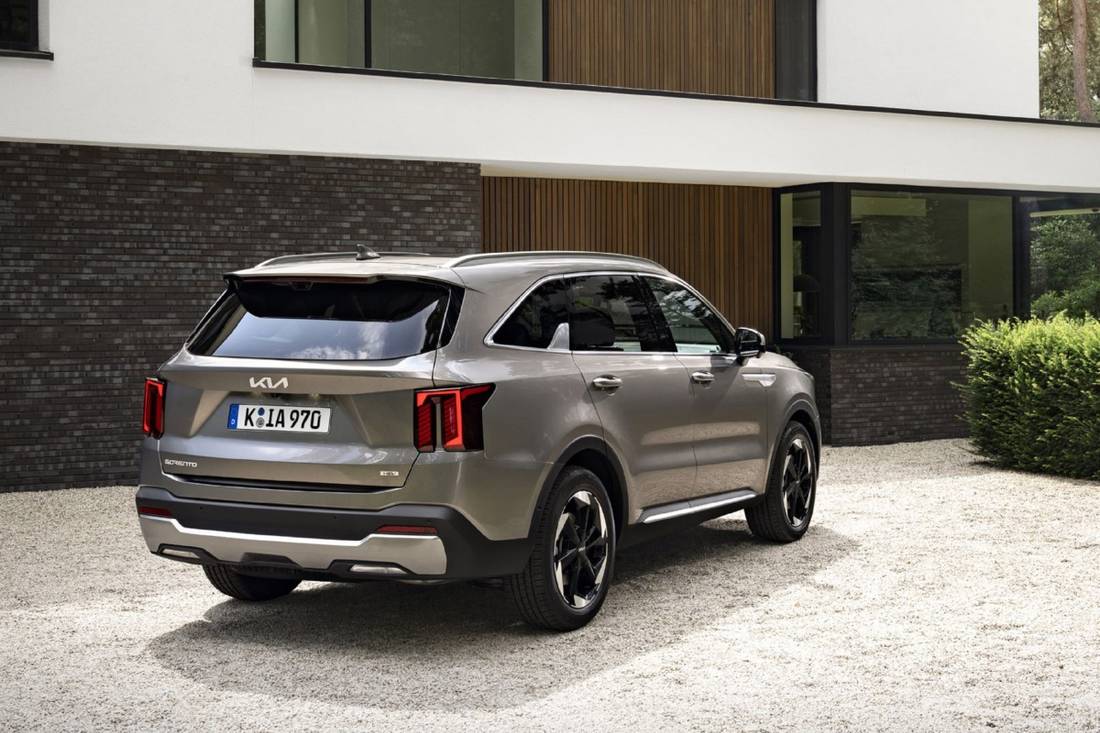 kia-sorento-pe-my24-highres-exterior-5-3600x2400