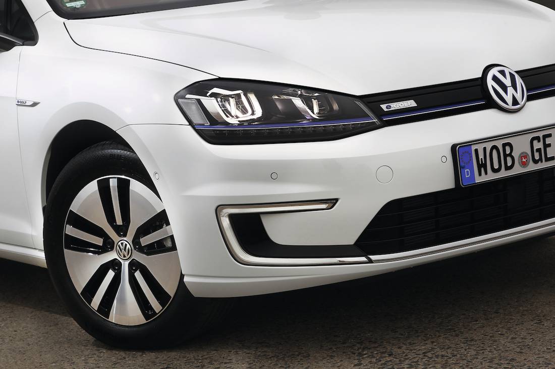 AS24-modelpagina-vw-e-golf_03