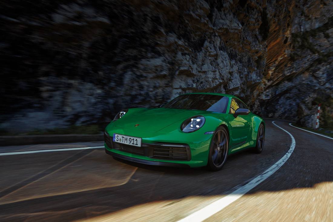 Porsche 911 Carrera T (2023) dynamic, front view