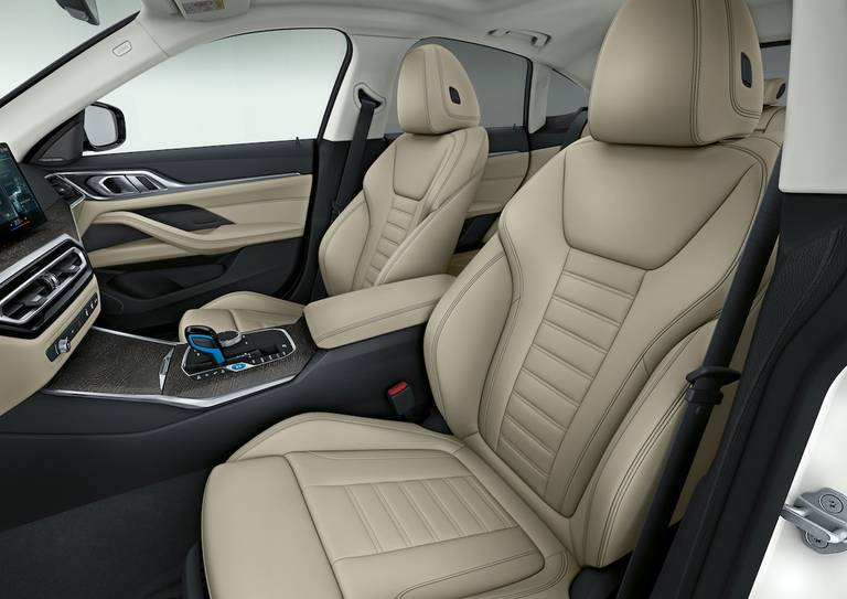 AS24 BMW i4 2021 interieur