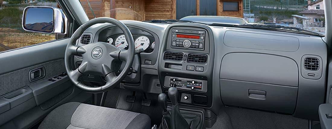nissan-np300-l-03