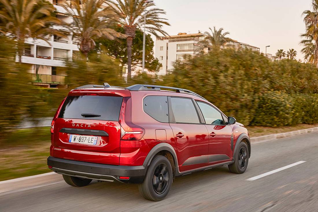 2022_-_Nouveau_Dacia_Jogger_Extreme_Brun_Terracotta__10_.jpg